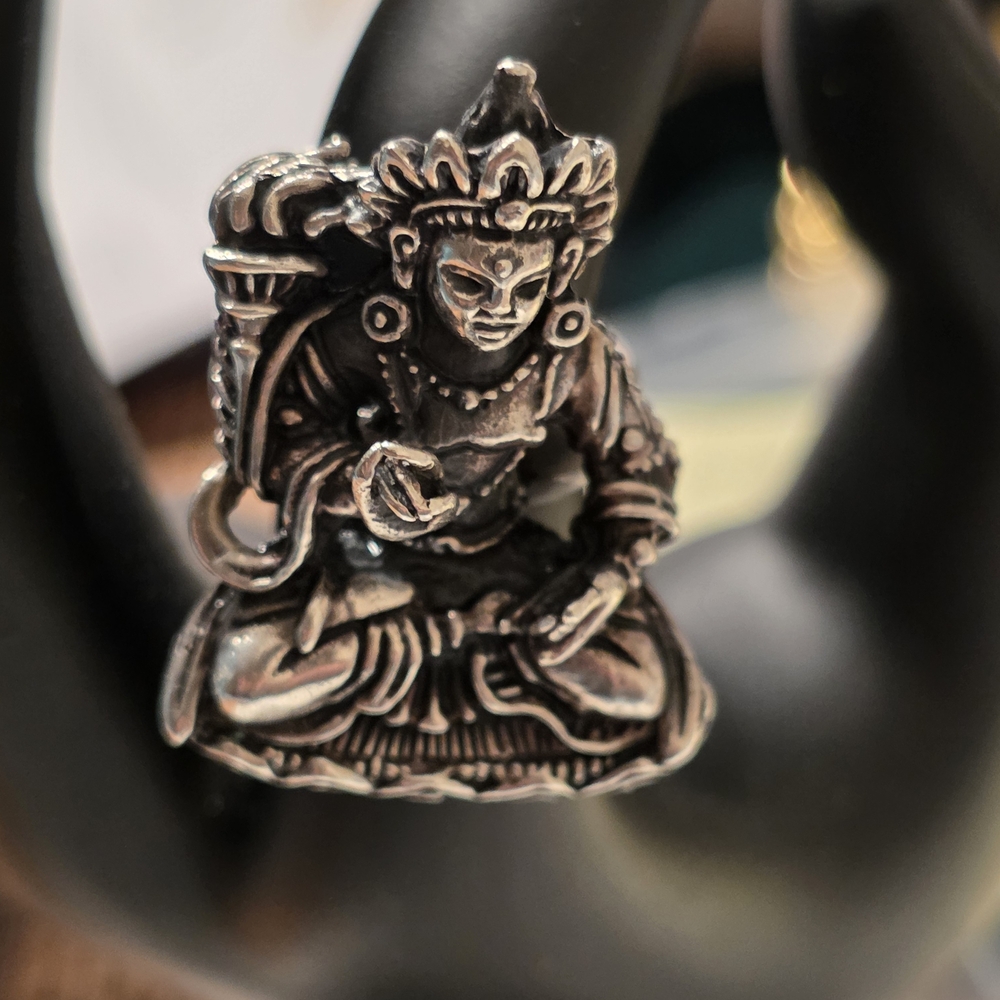 Vintage Sterling Silver Meditative Buddha Sitting On A Lotus Flower Ring - Picture 8 of 10